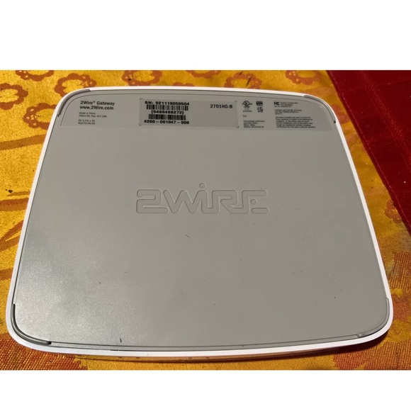 AT&T 2Wire 2701HG-B High Speed Internet DSL Wireless Gateway Modem Router WiFi - Picture 2 of 6